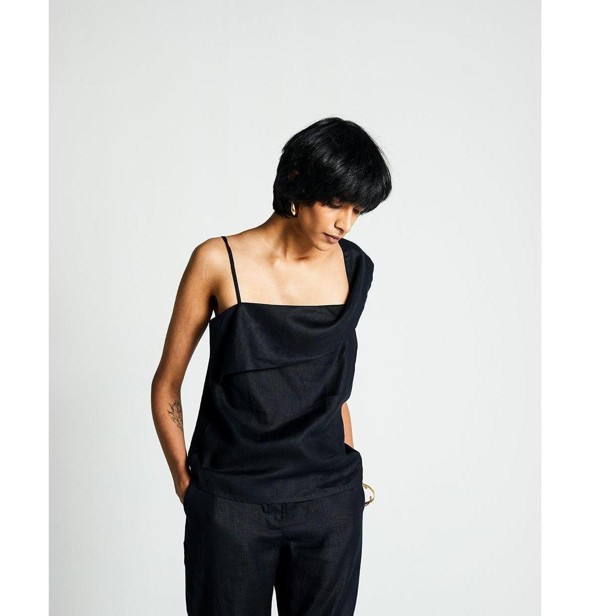 Reistor Womens The Wandering Wave top Black Product Image