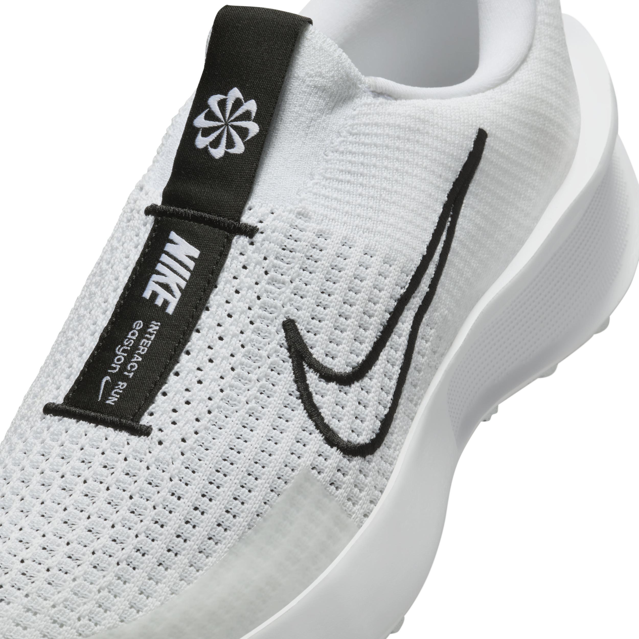 Nike Men's Interact Run EasyOn Road Running Shoes Product Image