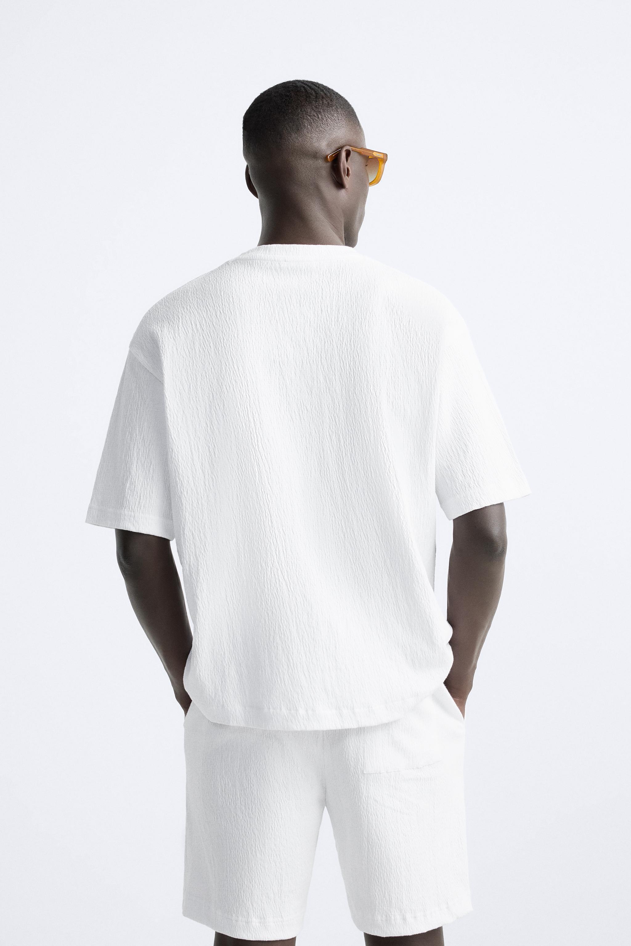 TEXTURED T-SHIRT Product Image