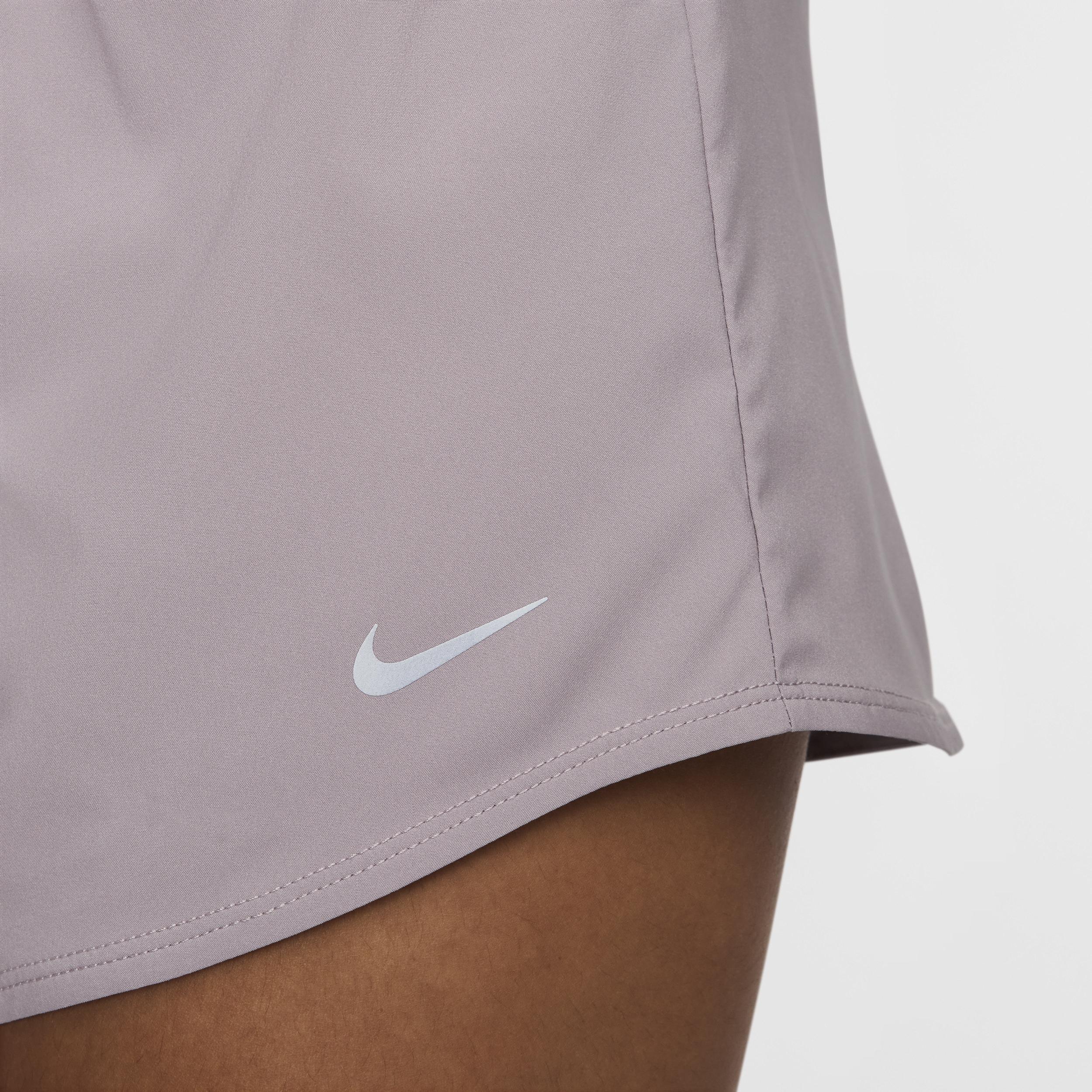 Nike Womens One Dri-FIT Mid-Rise 3 Brief-Lined Shorts Product Image