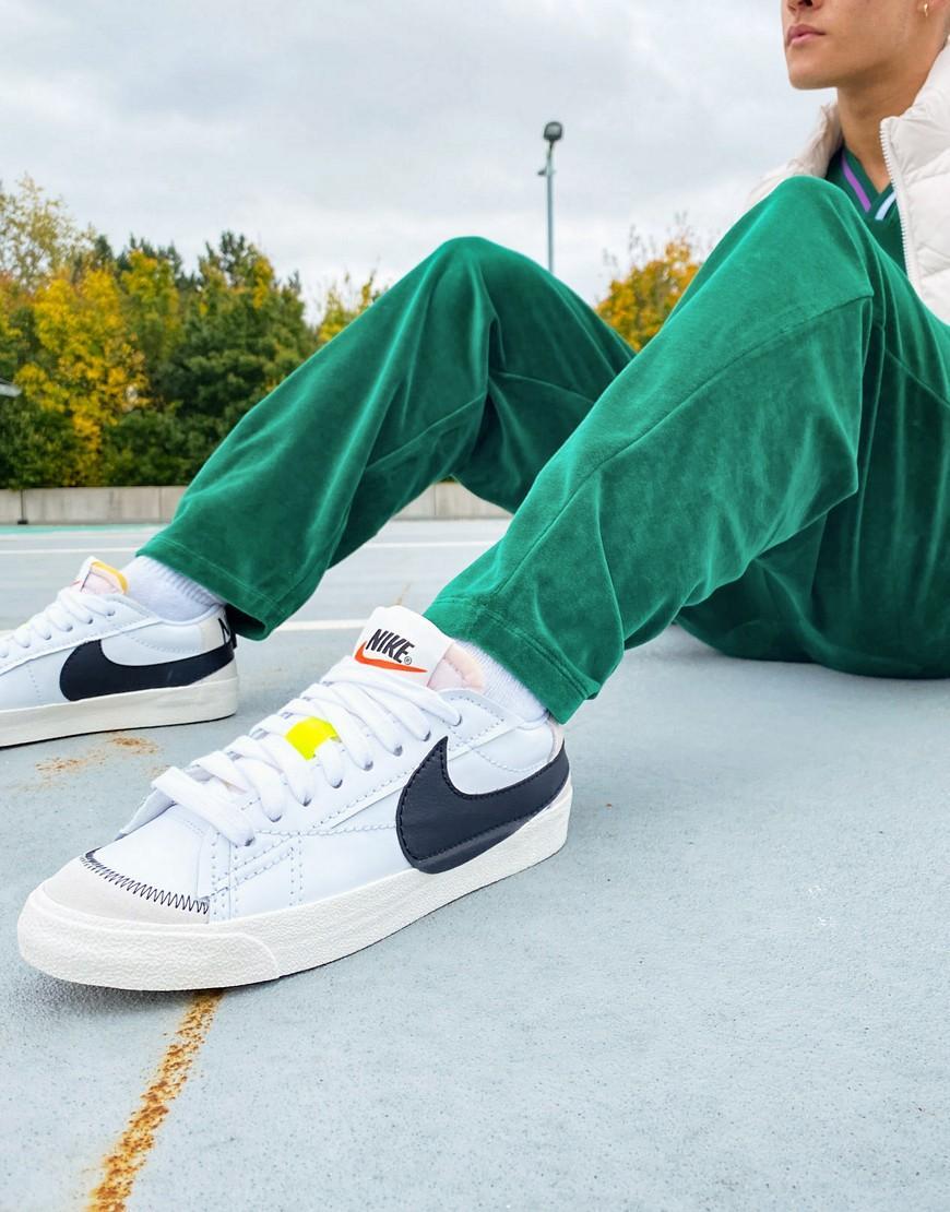 Nike Men's Blazer Low '77 Jumbo Shoes Product Image