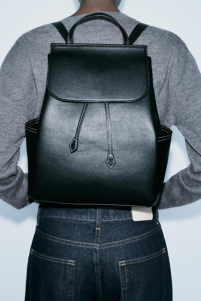 FLAP BACKPACK Product Image