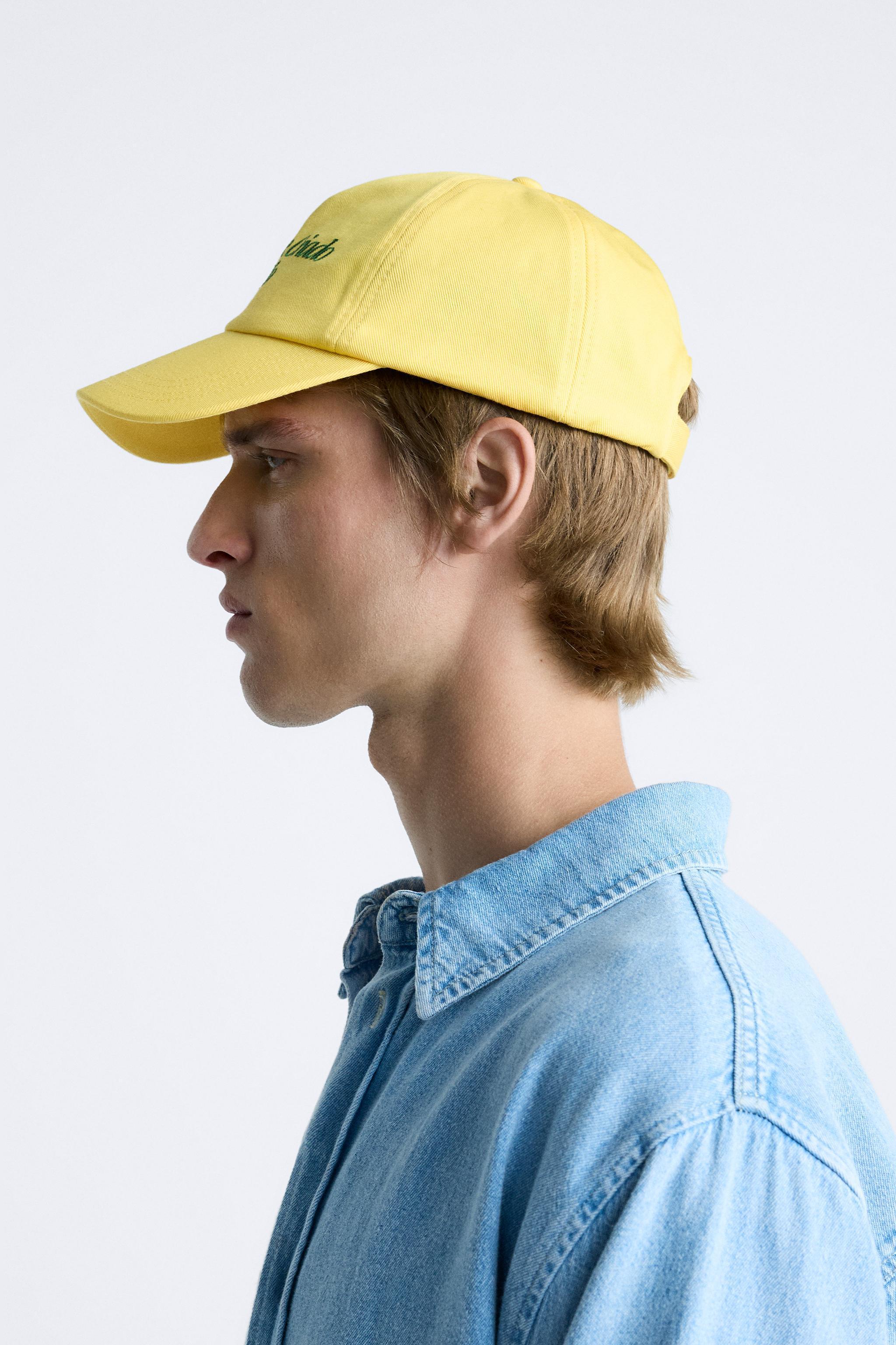 CONTRAST EMBROIDERED CAP Product Image