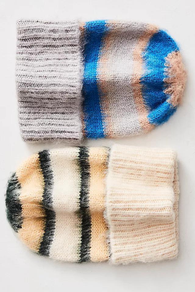 The Groove Stripe Beanie Product Image