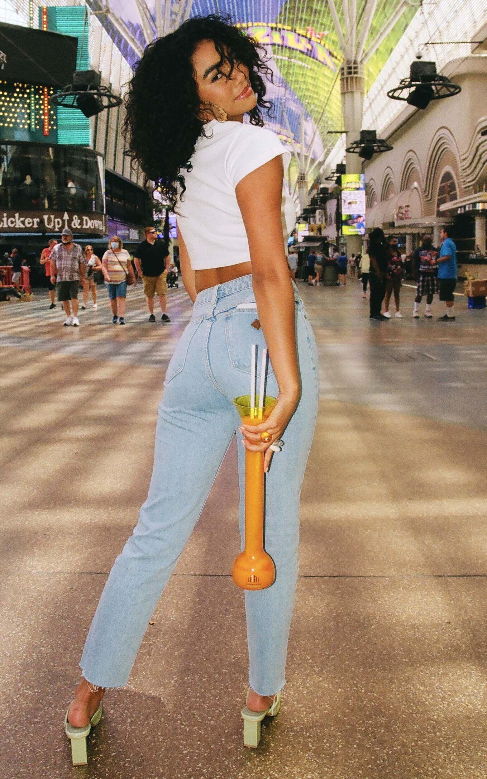 Abrand - A '94 High Slim Jean in Walk Away Product Image