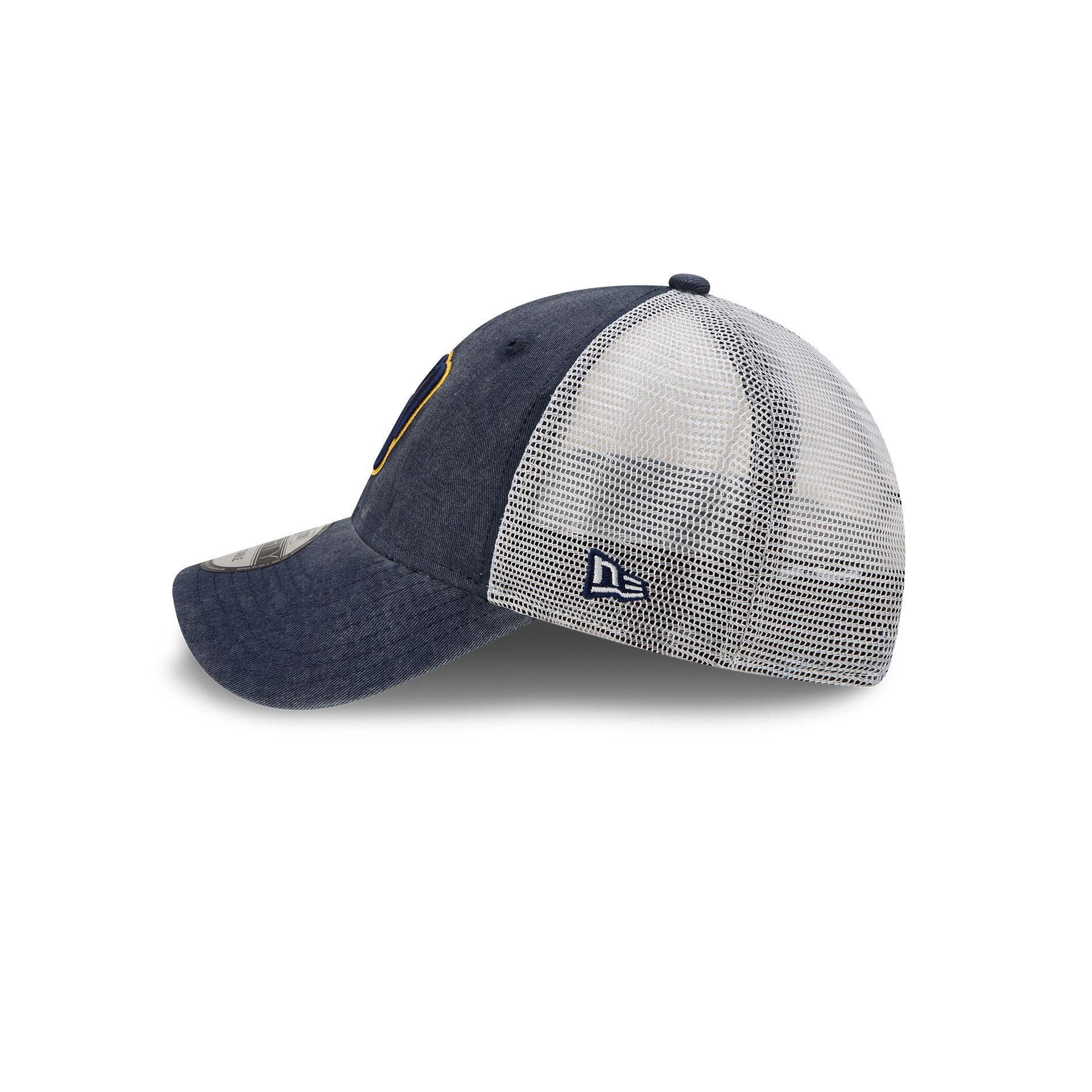 Milwaukee Brewers 9FORTY Trucker Hat Male Product Image