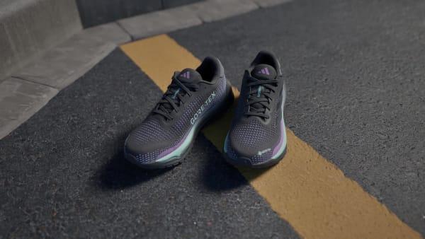 Supernova GORE-TEX Running Shoes Product Image