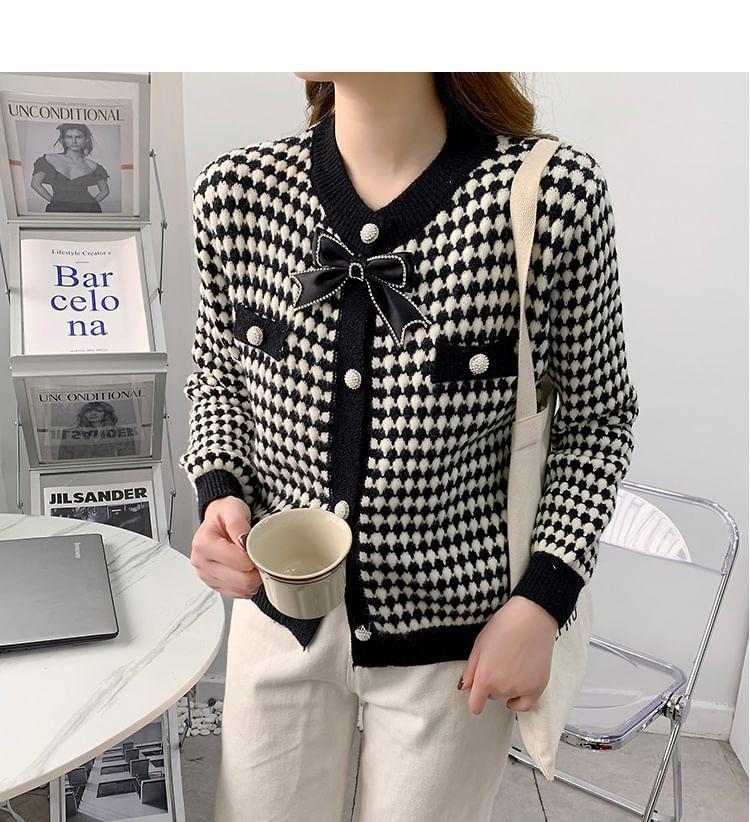 Round Neck Patterned Bow Cardigan Product Image