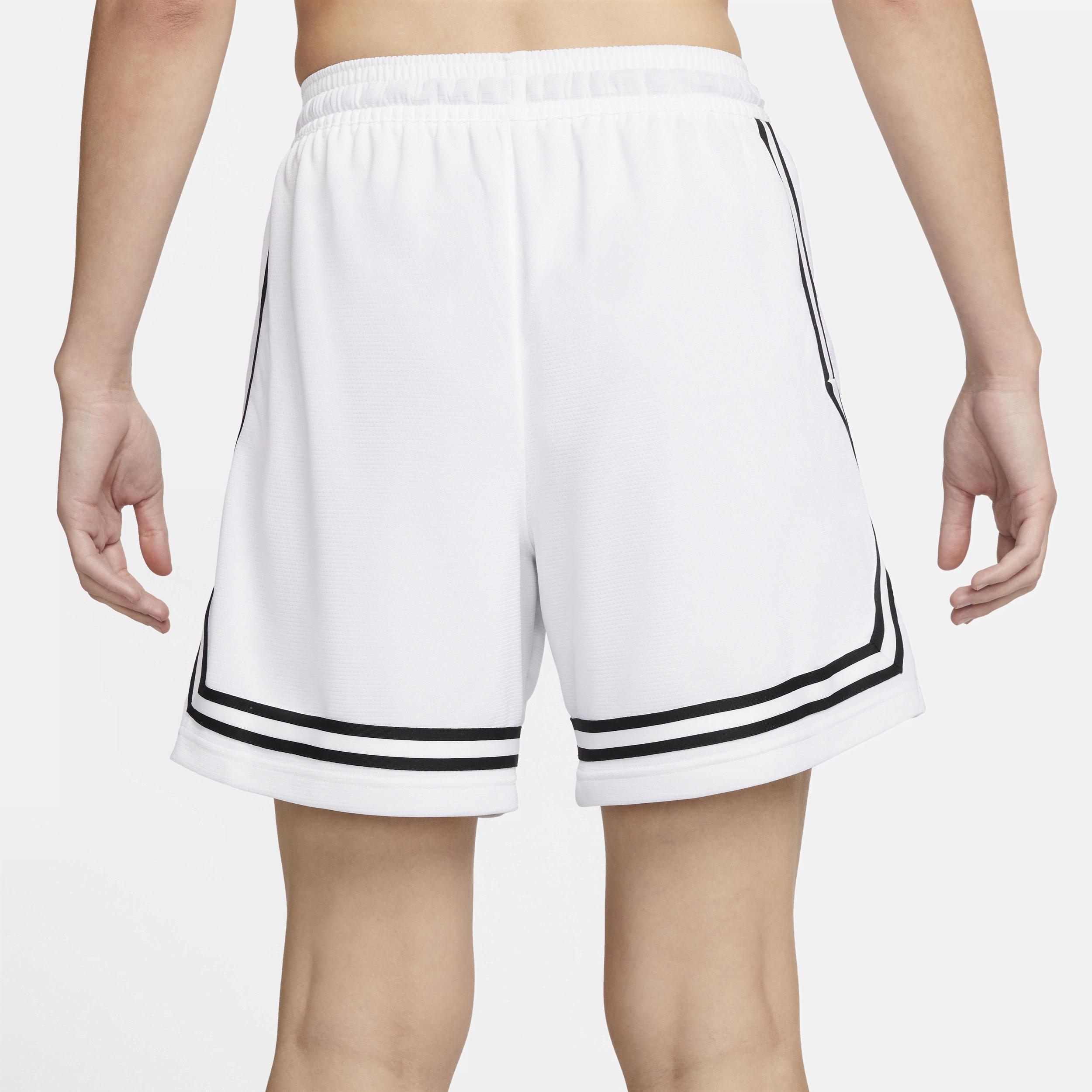 Nike Women's Fly Crossover Basketball Shorts Product Image