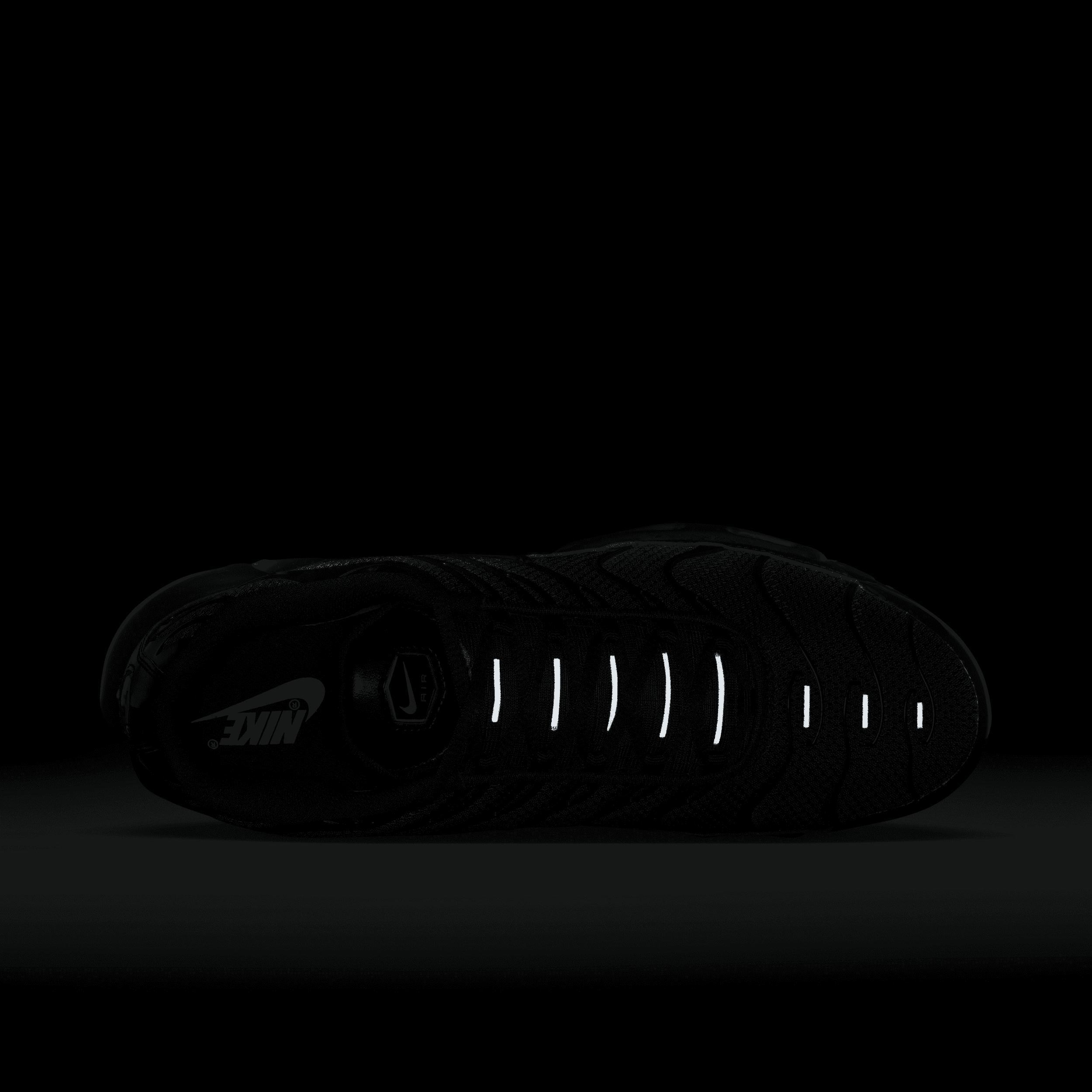 Nike Men's Air Max Plus Shoes Product Image