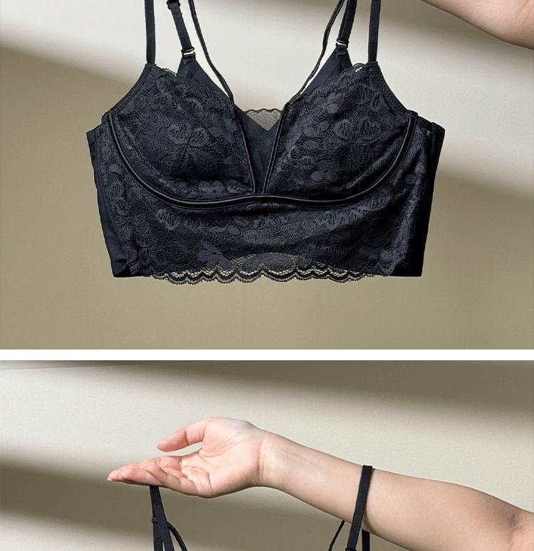 Mesh Panel Lace Wireless Bra Product Image