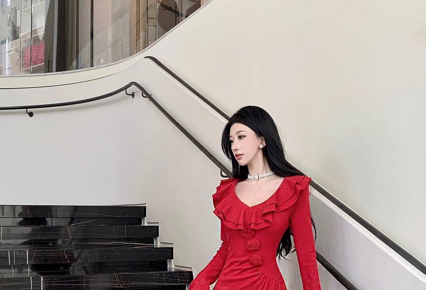 Long Sleeve V-Neck Plain Ruffle Trim A-Line Maxi Dress Product Image