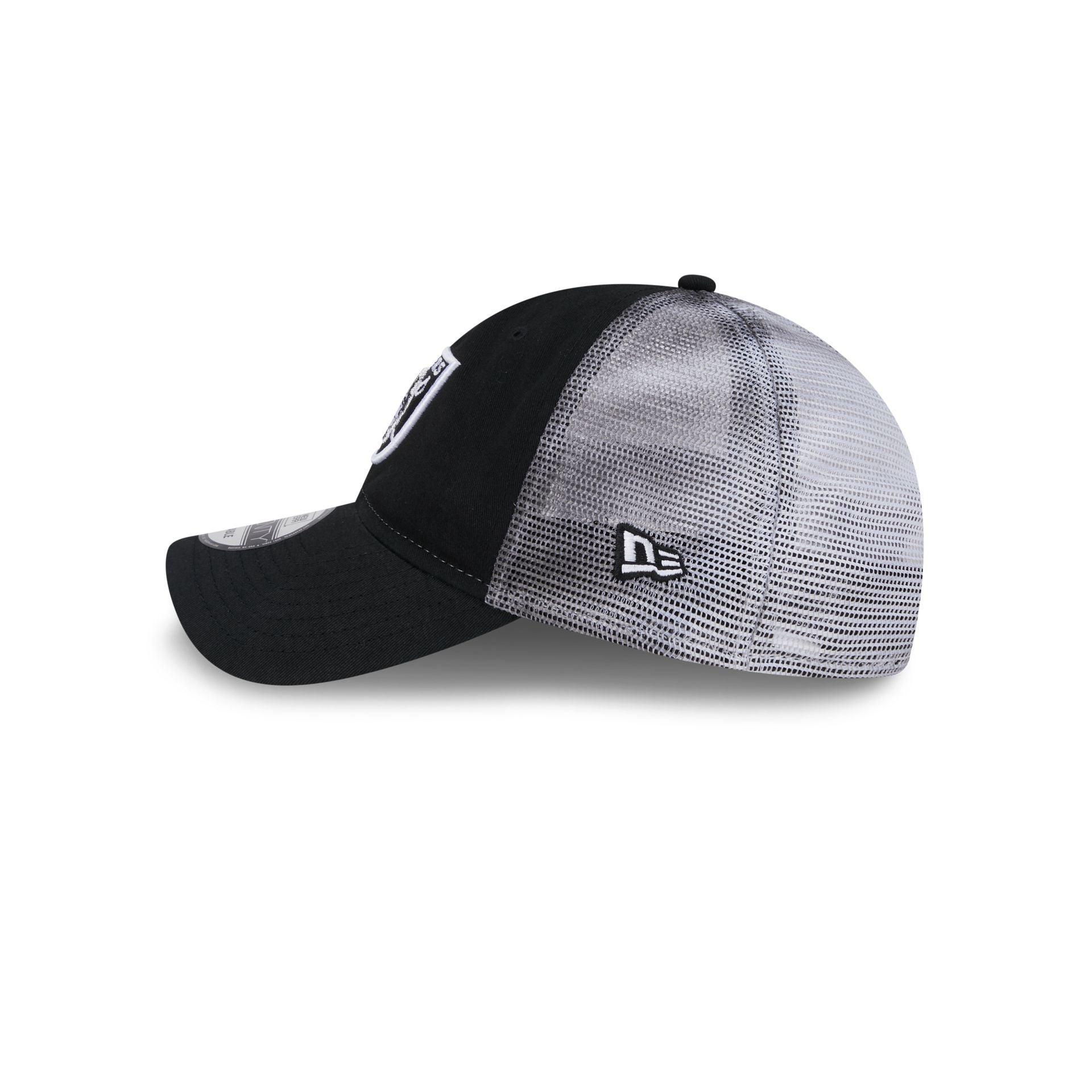 Las Vegas Raiders Slick 9TWENTY Trucker Hat Male Product Image