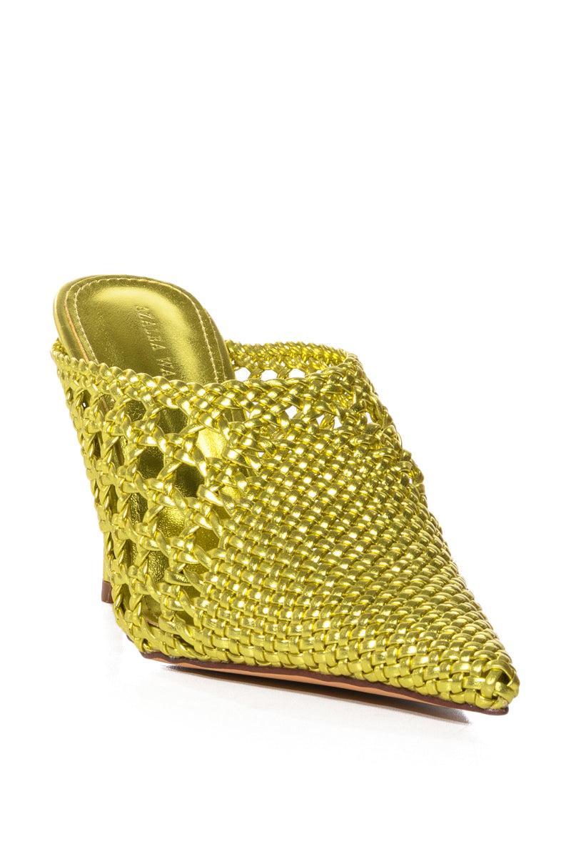 AZALEA WANG MAYLAH GOLD WOVEN DETAIL PUMP Product Image