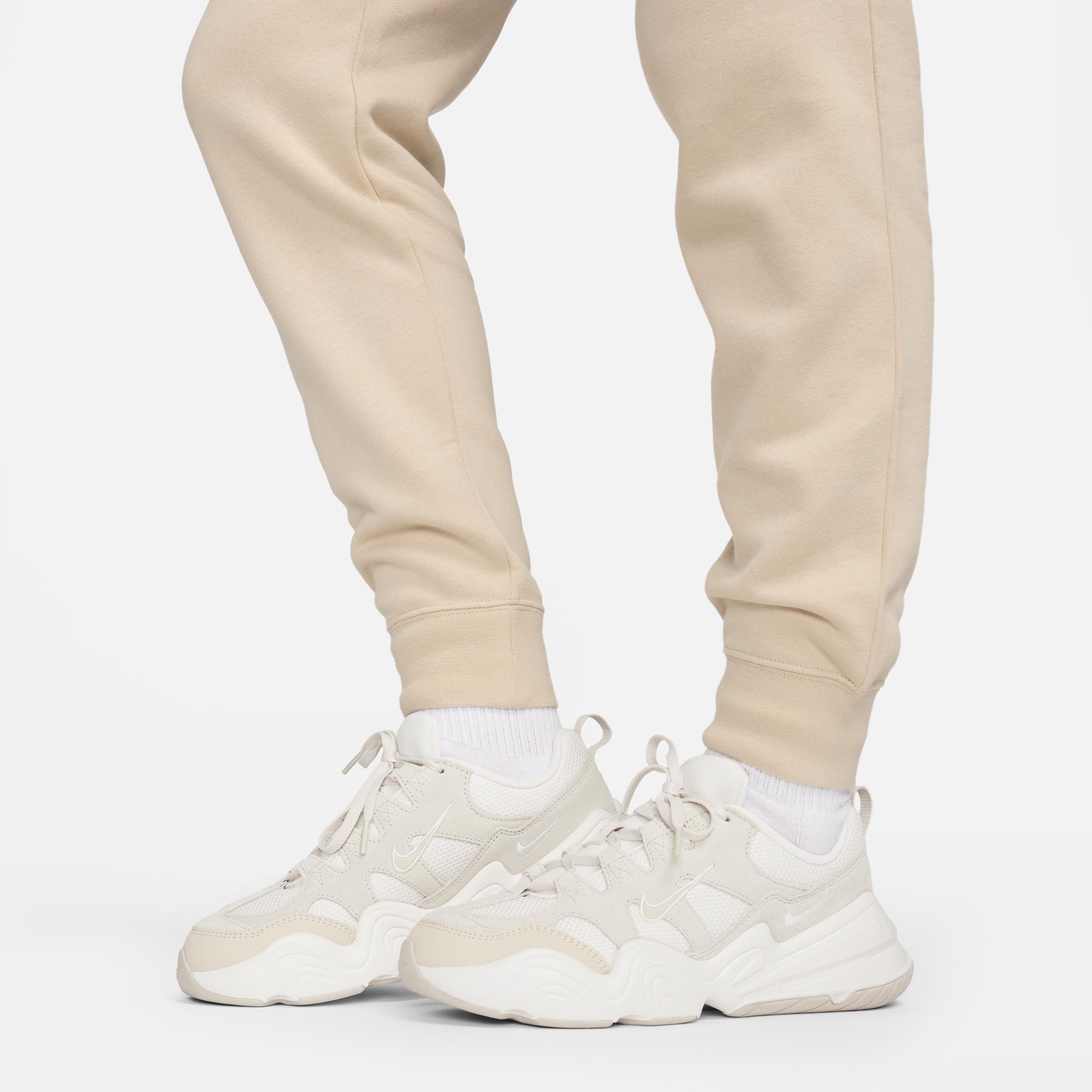 Nike Sportswear Club Fleece Women's Mid-Rise Joggers Product Image