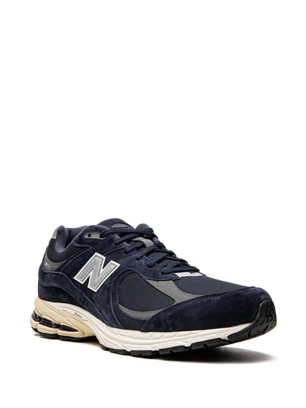 NEW BALANCE 2002r Low-top Sneakers In Blue Product Image