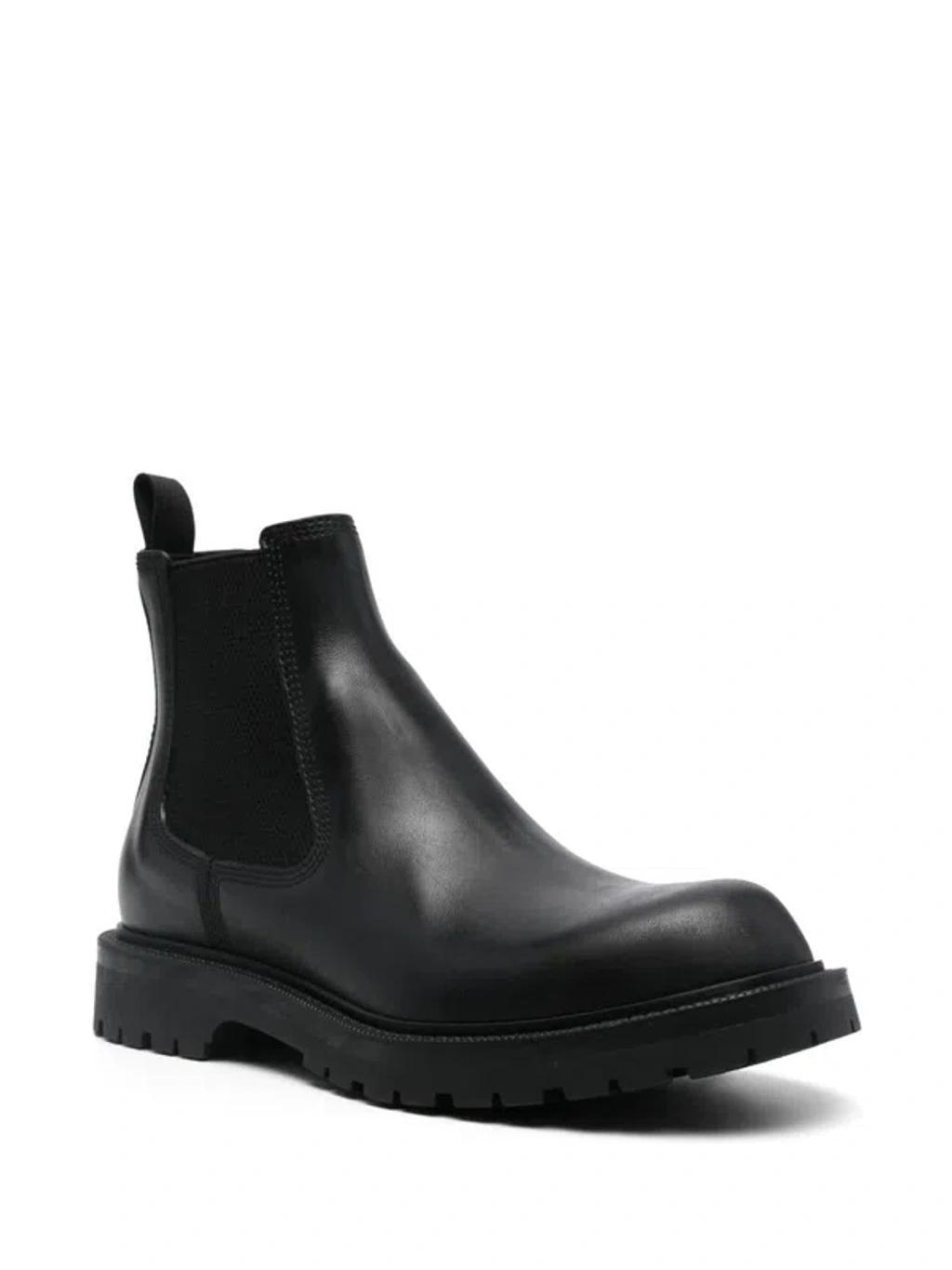 GUCCI Web Detailed Boots In Black Product Image