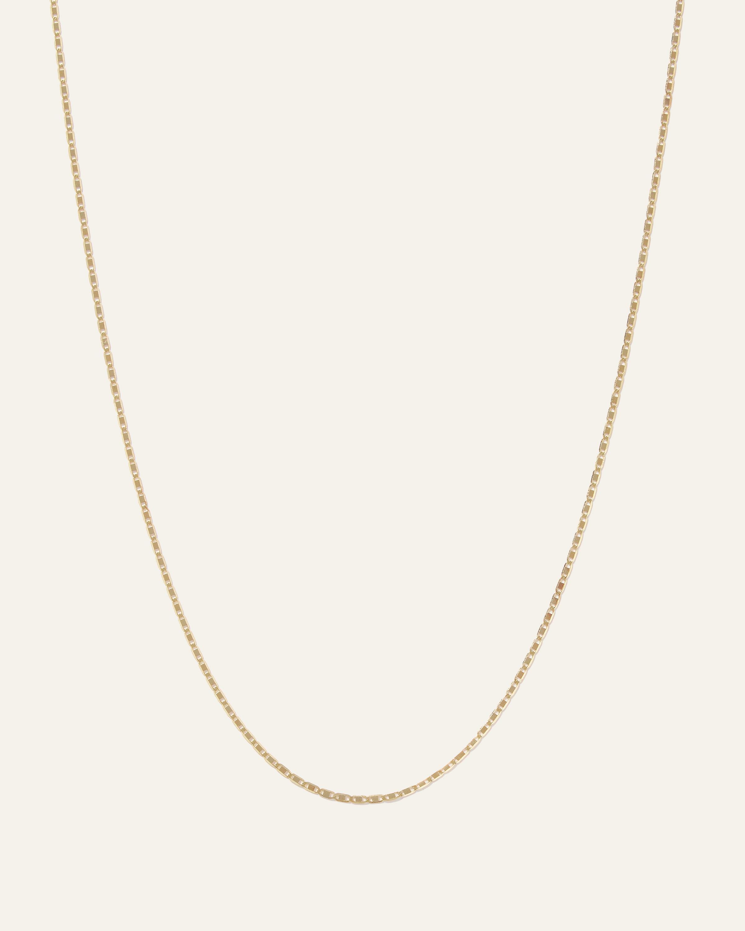 14K Gold Petite Valentino Chain Necklace Product Image