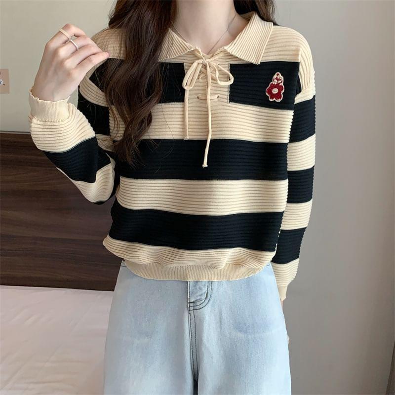 Collar Two Tone Lace-Up Sweater Product Image