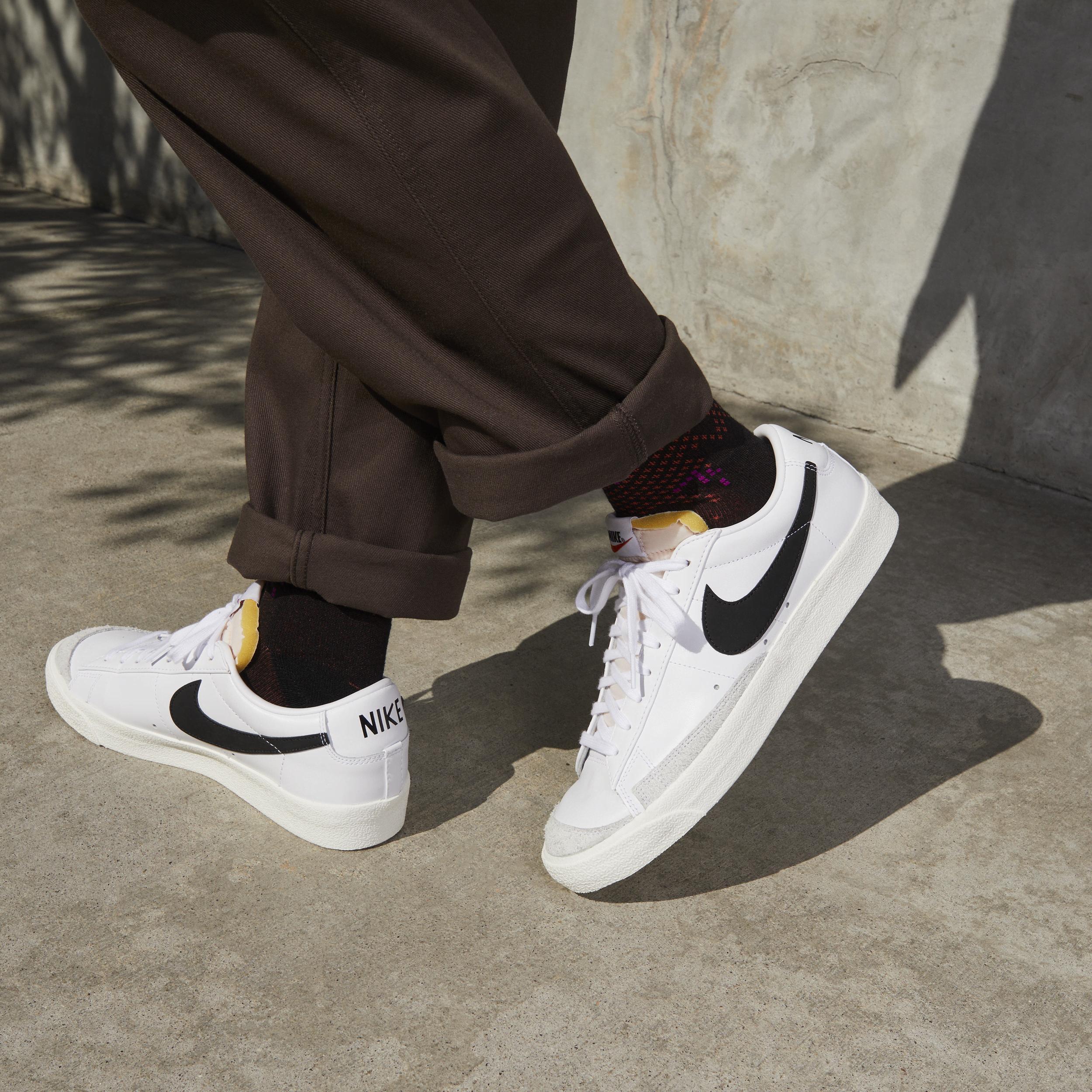 Nike Blazer Low 77 Sneaker Product Image