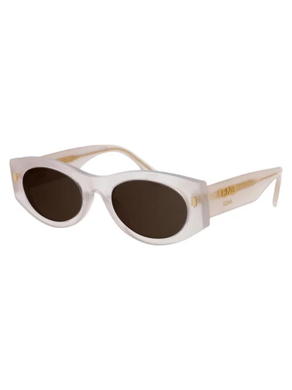 FENDI Sunglasses Fe40125 I 21 E In White Product Image