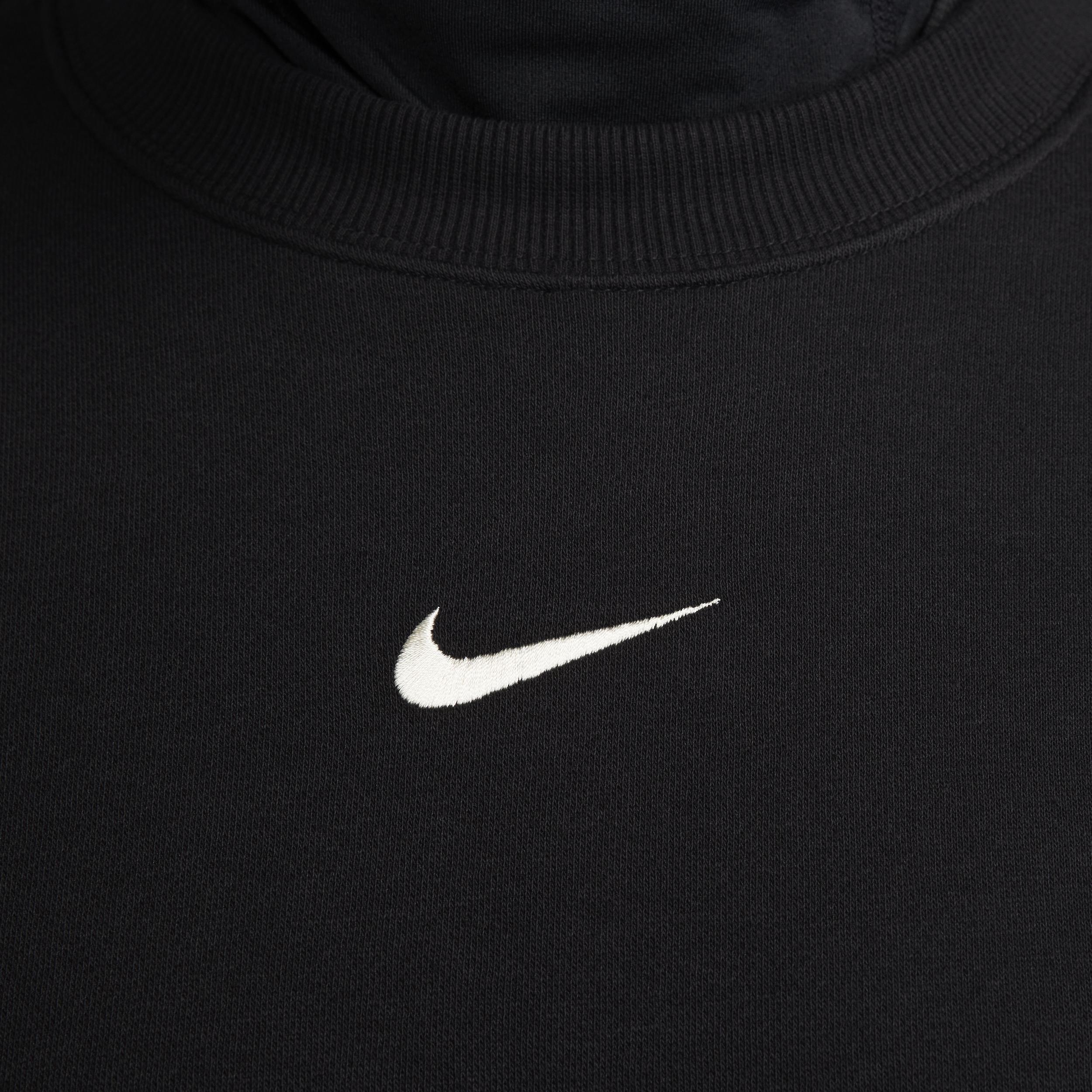 Nike NSW Fleece Crewneck Sweatshirt in Black. - size XXS (also in XS) Product Image