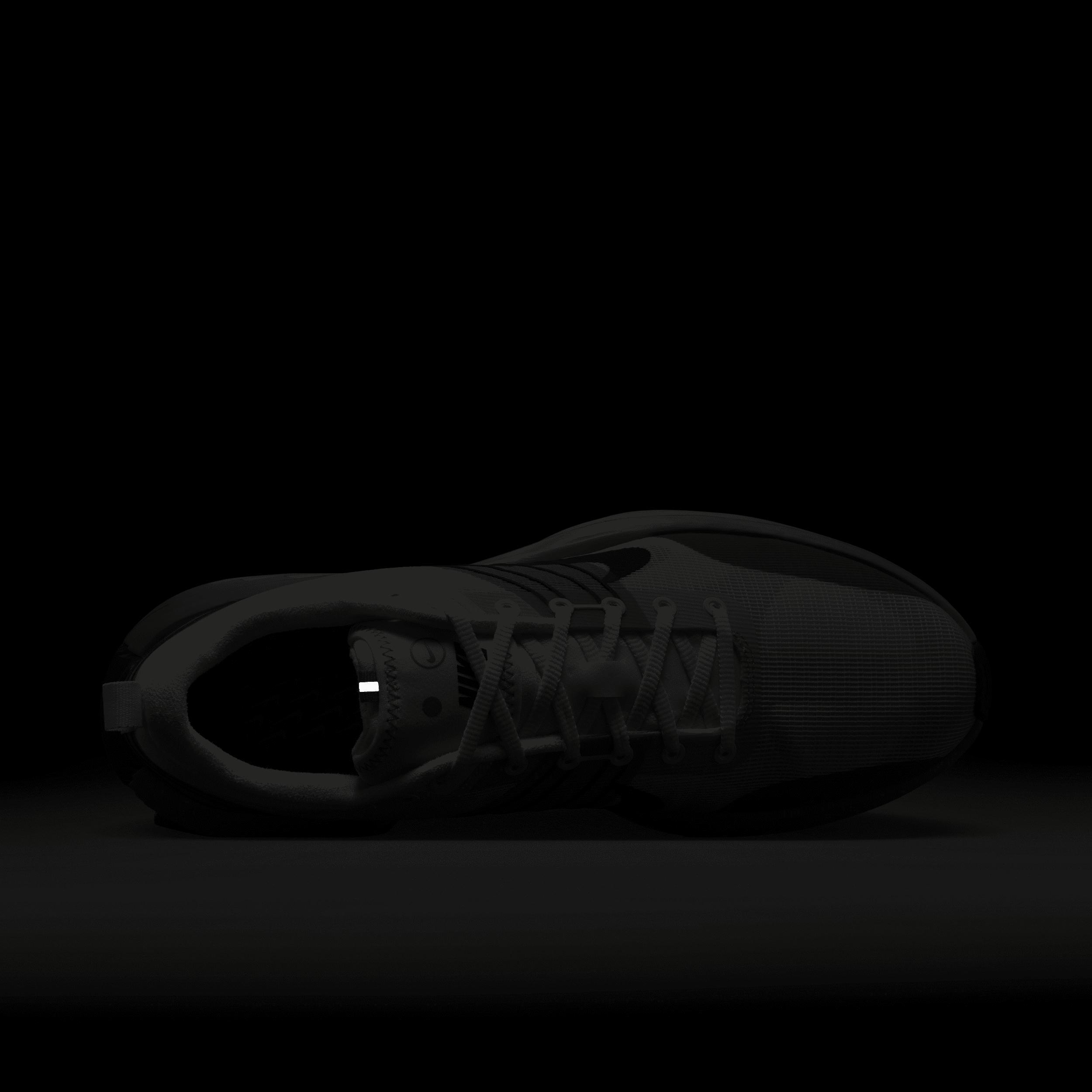 Nike Men's Lunar Roam Shoes Product Image