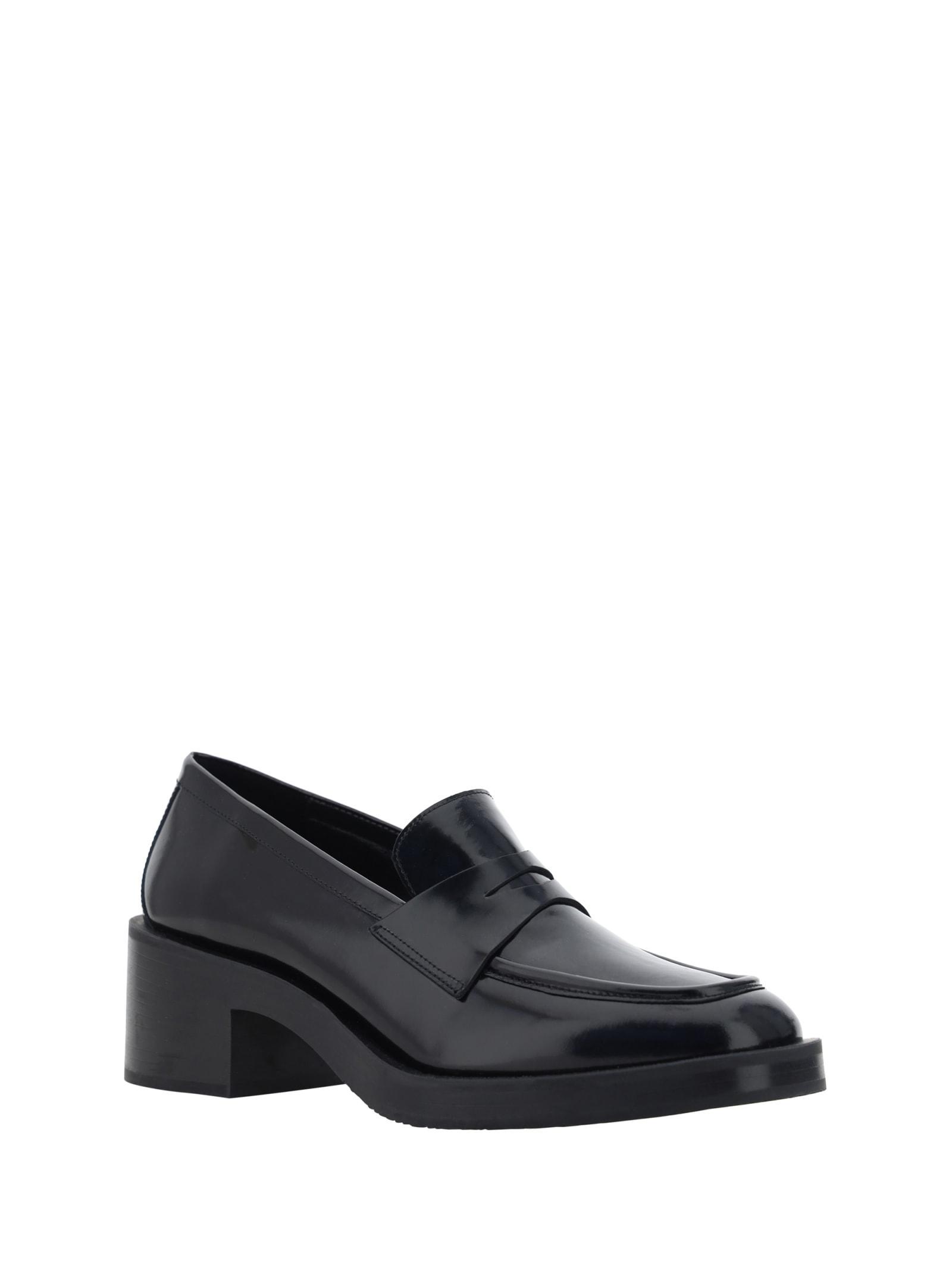 STUART WEITZMAN Flat Shoes In Black Product Image