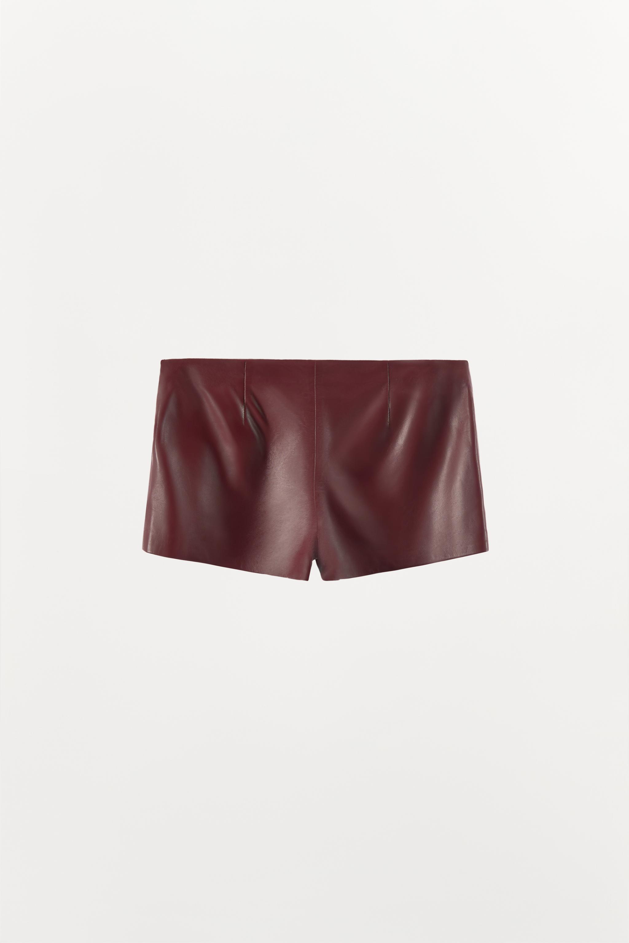 100% LEATHER SHORTS Product Image