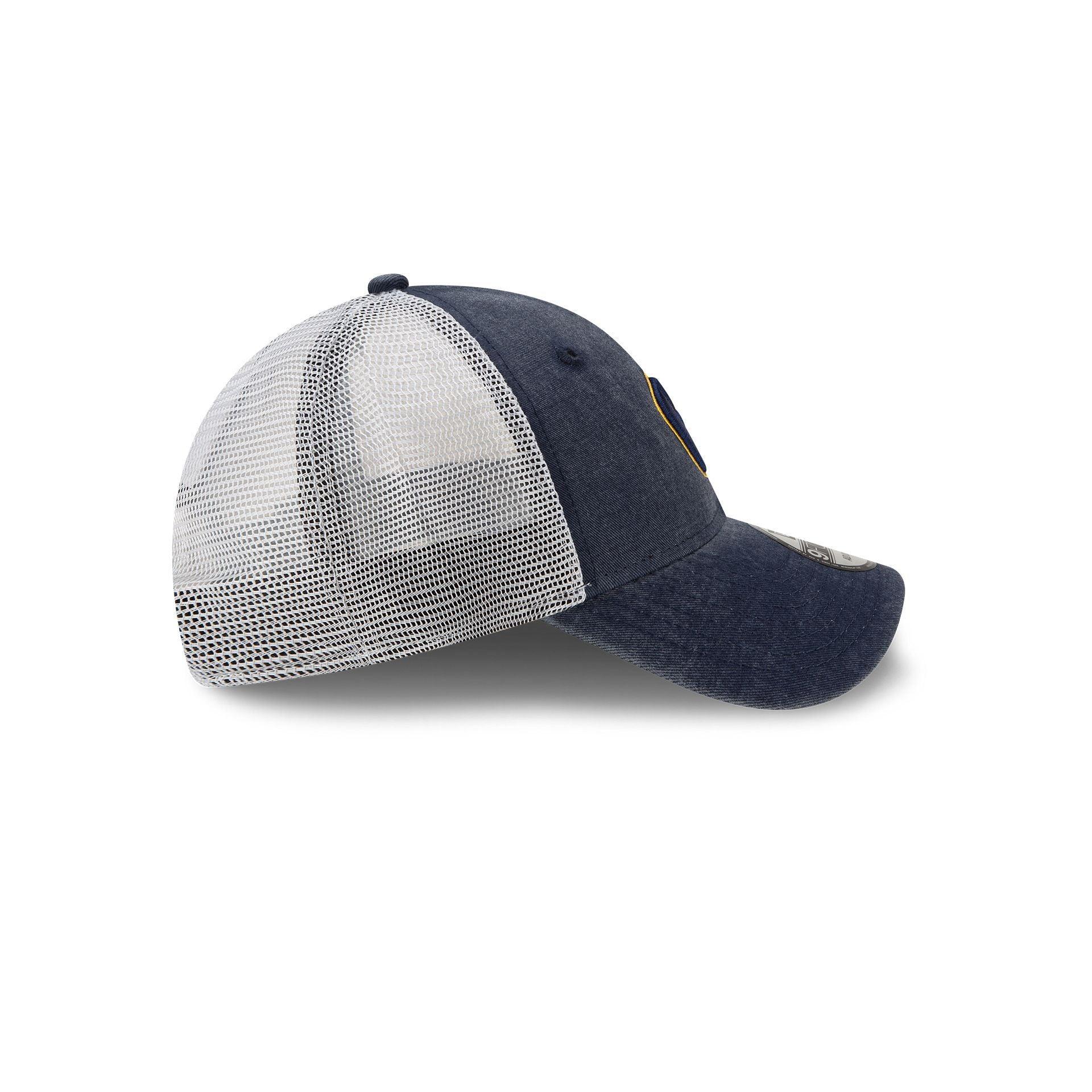 Milwaukee Brewers 9FORTY Trucker Hat Male Product Image