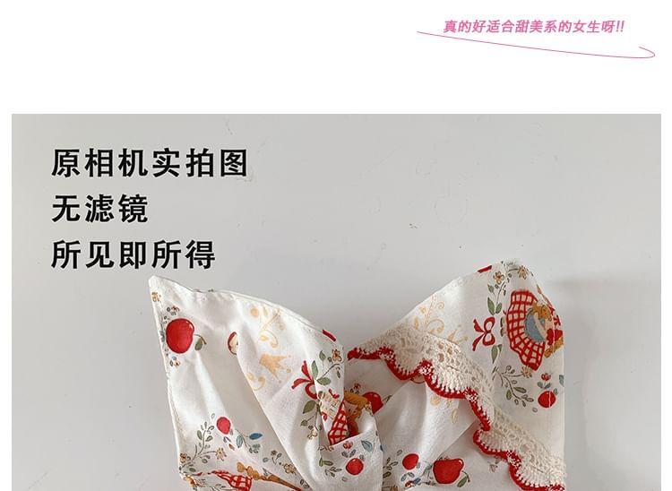 Bow Lace Trim Scrunchie Product Image