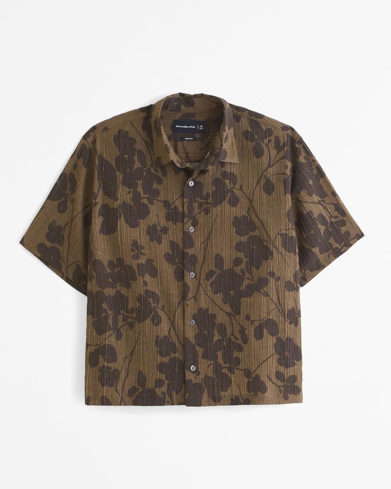 Short-Sleeve Cropped Textured Button-Up Shirt Product Image