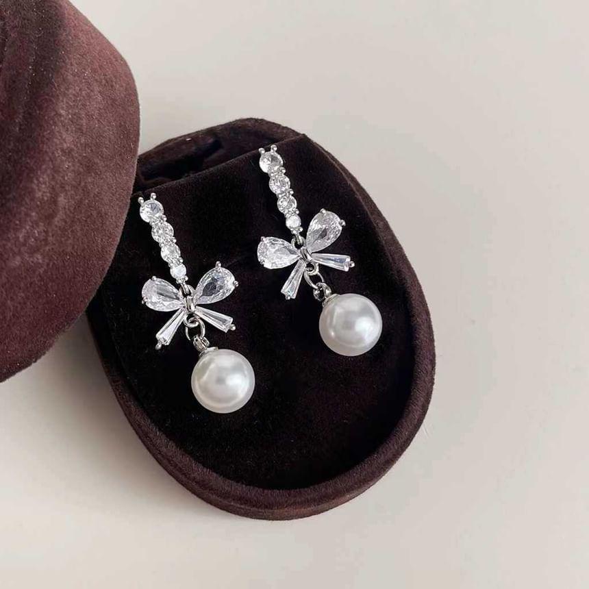 925 Sterling Silver Bow Faux Pearl Drop Earring Product Image