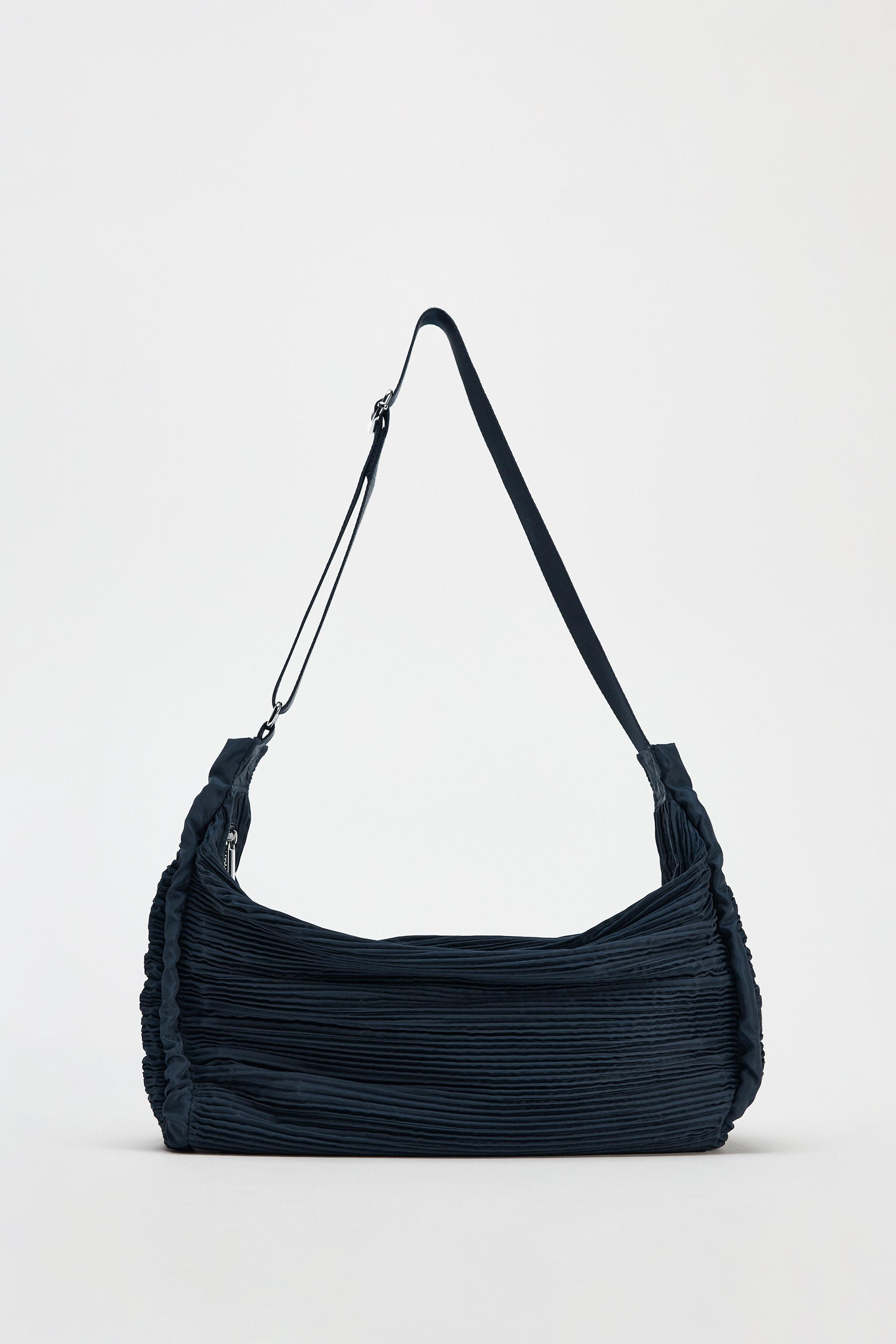 CROSSBODY BAG Product Image