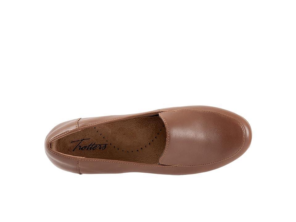 Trotters Deanna (Saddle) Women's Shoes Product Image