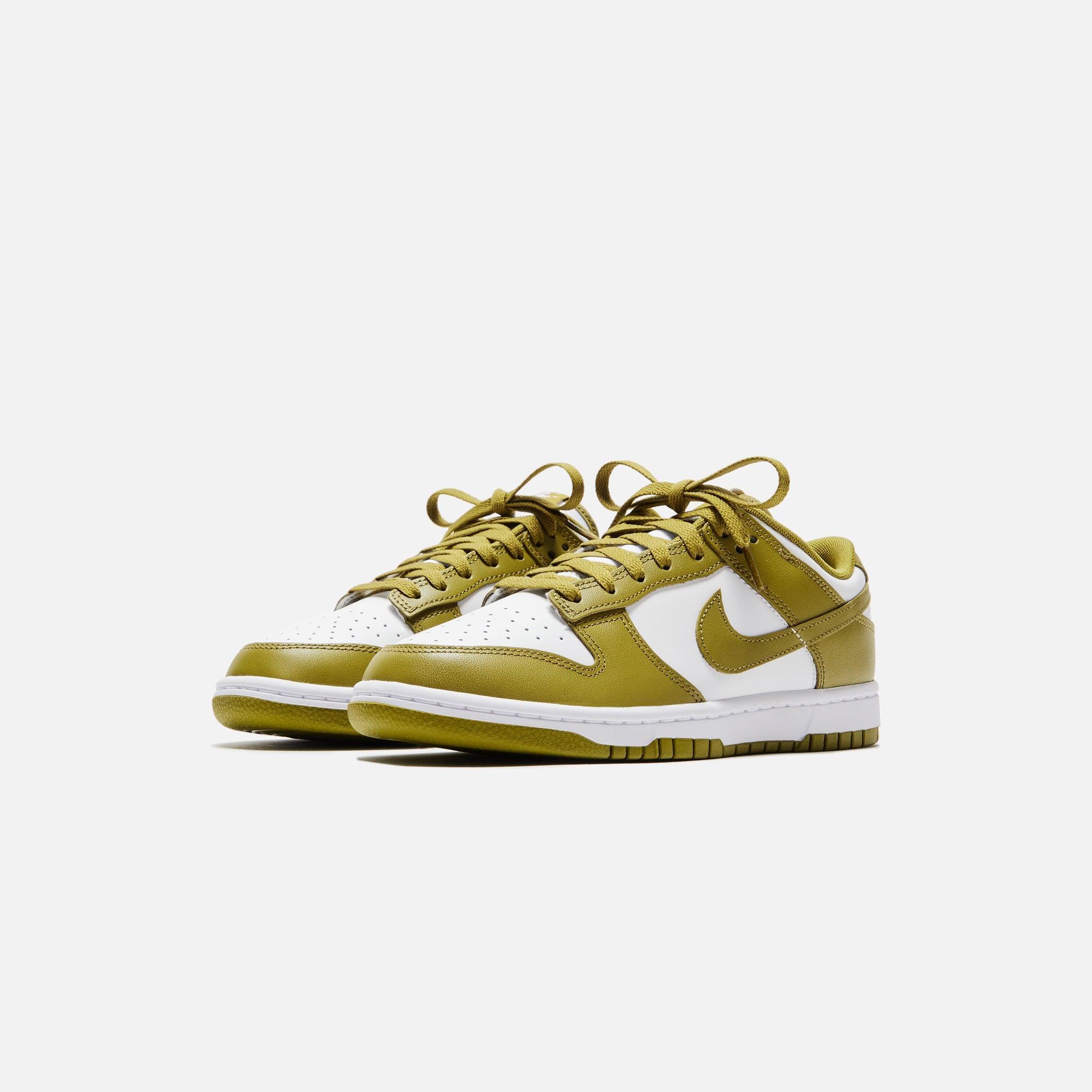 Nike Dunk Low Retro - White / Pacific Moss Male Product Image