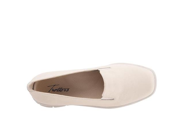 Trotters Universal Loafer Product Image