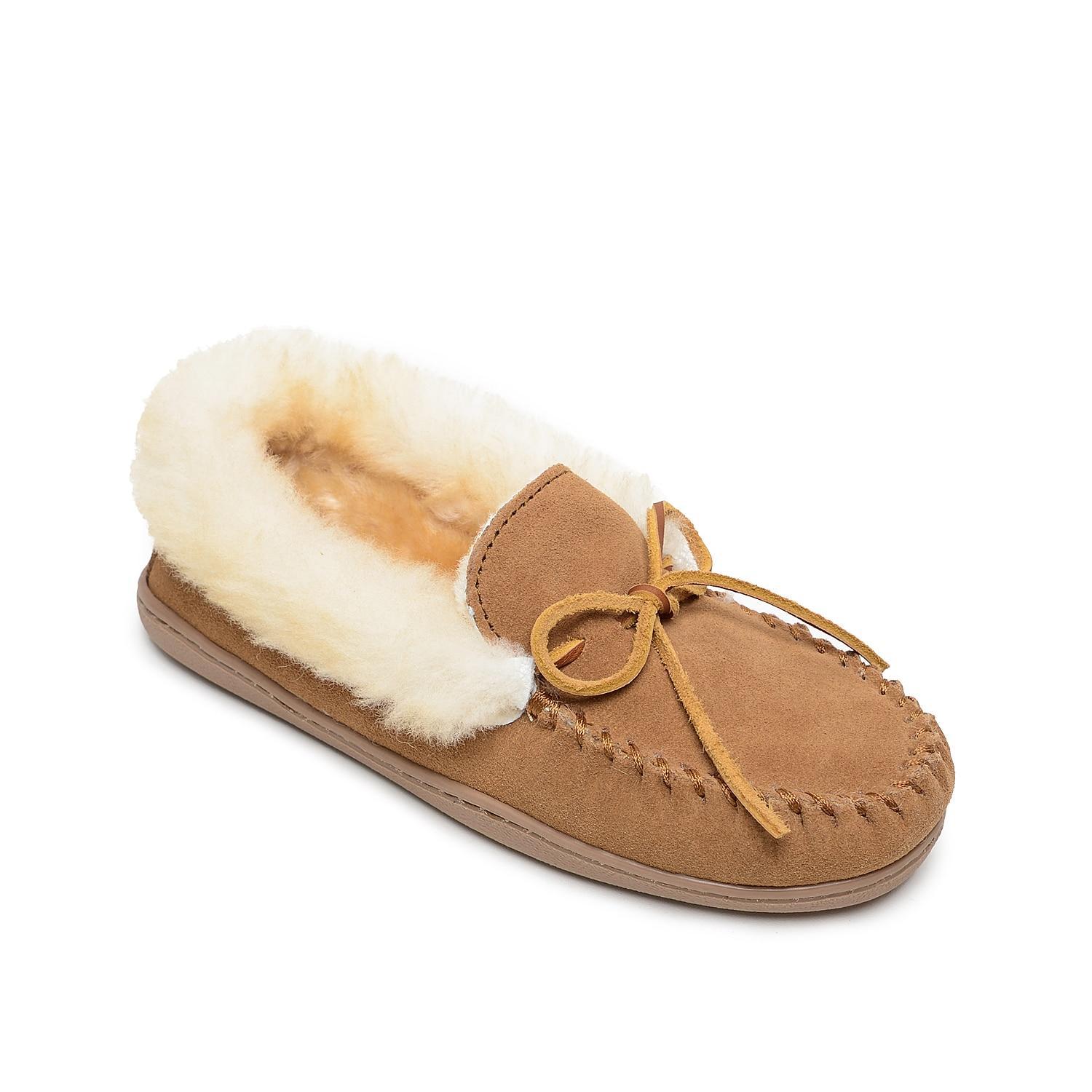 Minnetonka Alpine Genuine Shearling Slipper Product Image