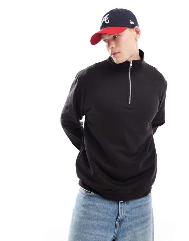 DTT half zip sweatshirt in black Product Image