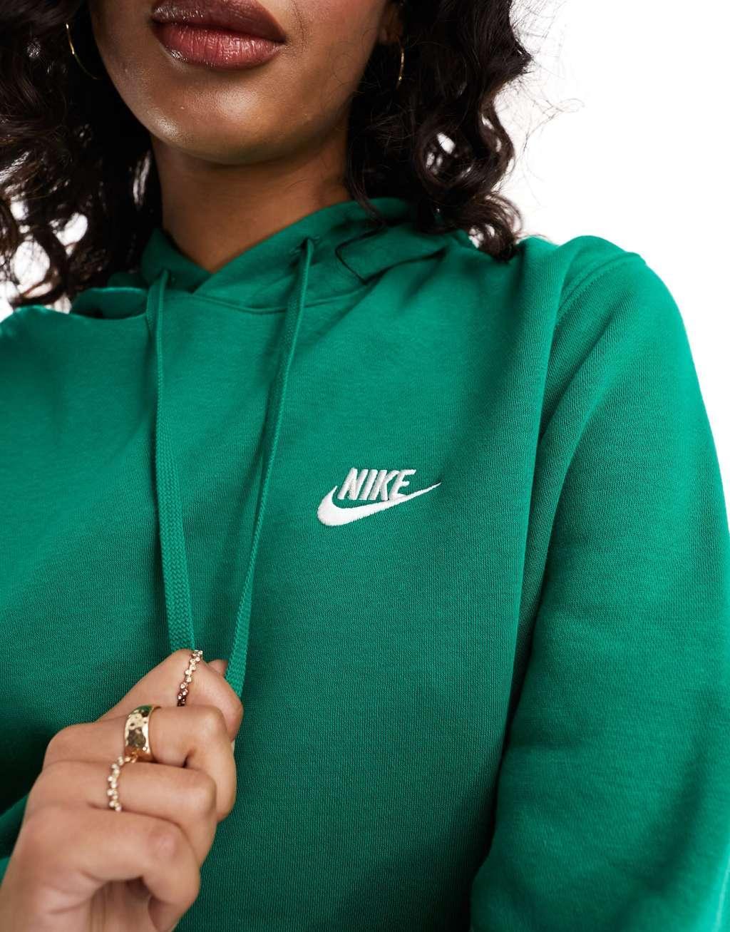 Nike Club hoodie in green Product Image