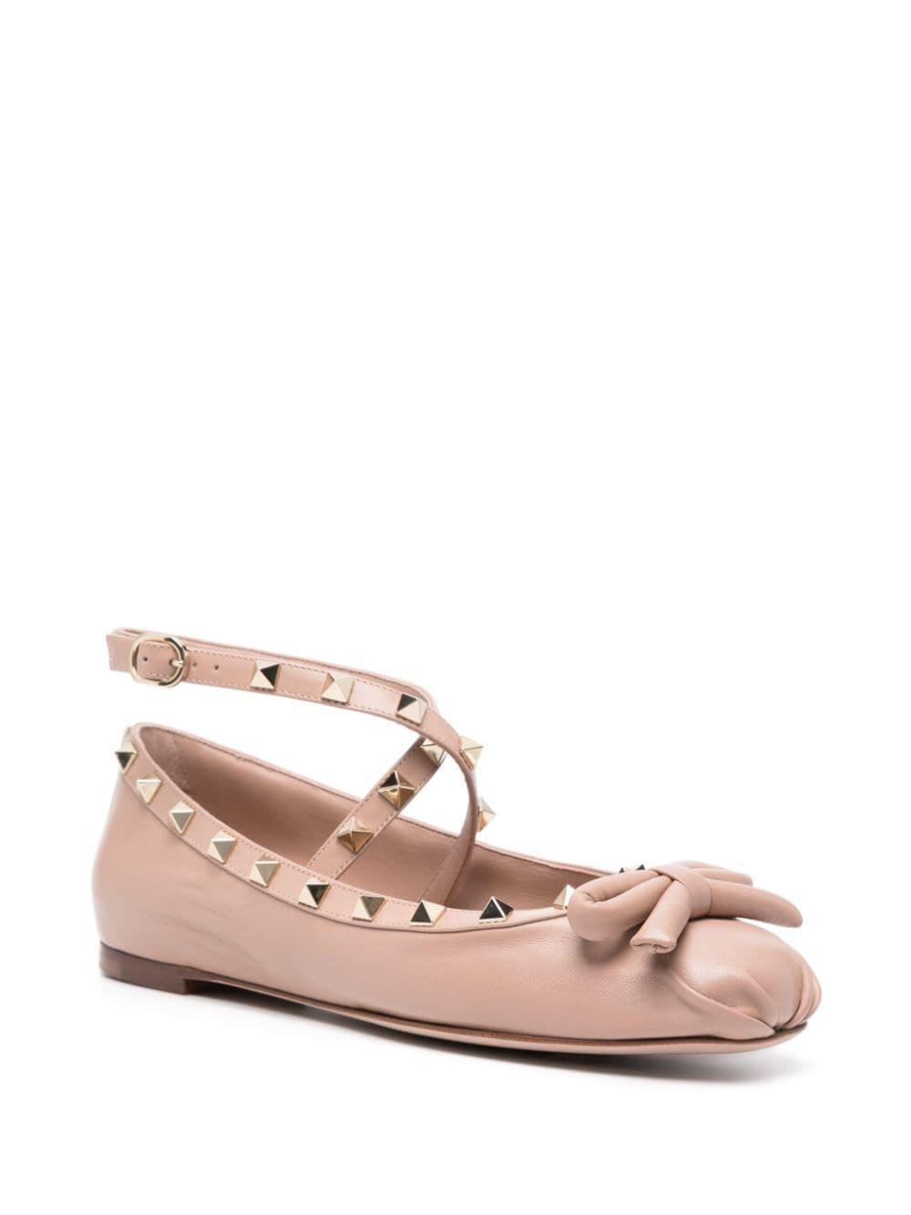 Rockstud Leather Ballerina Shoes In Powder Product Image