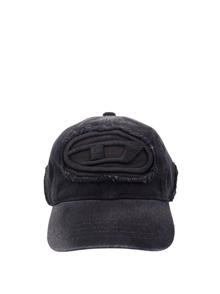 Logo Embroidered Baseball Cap In Black Product Image