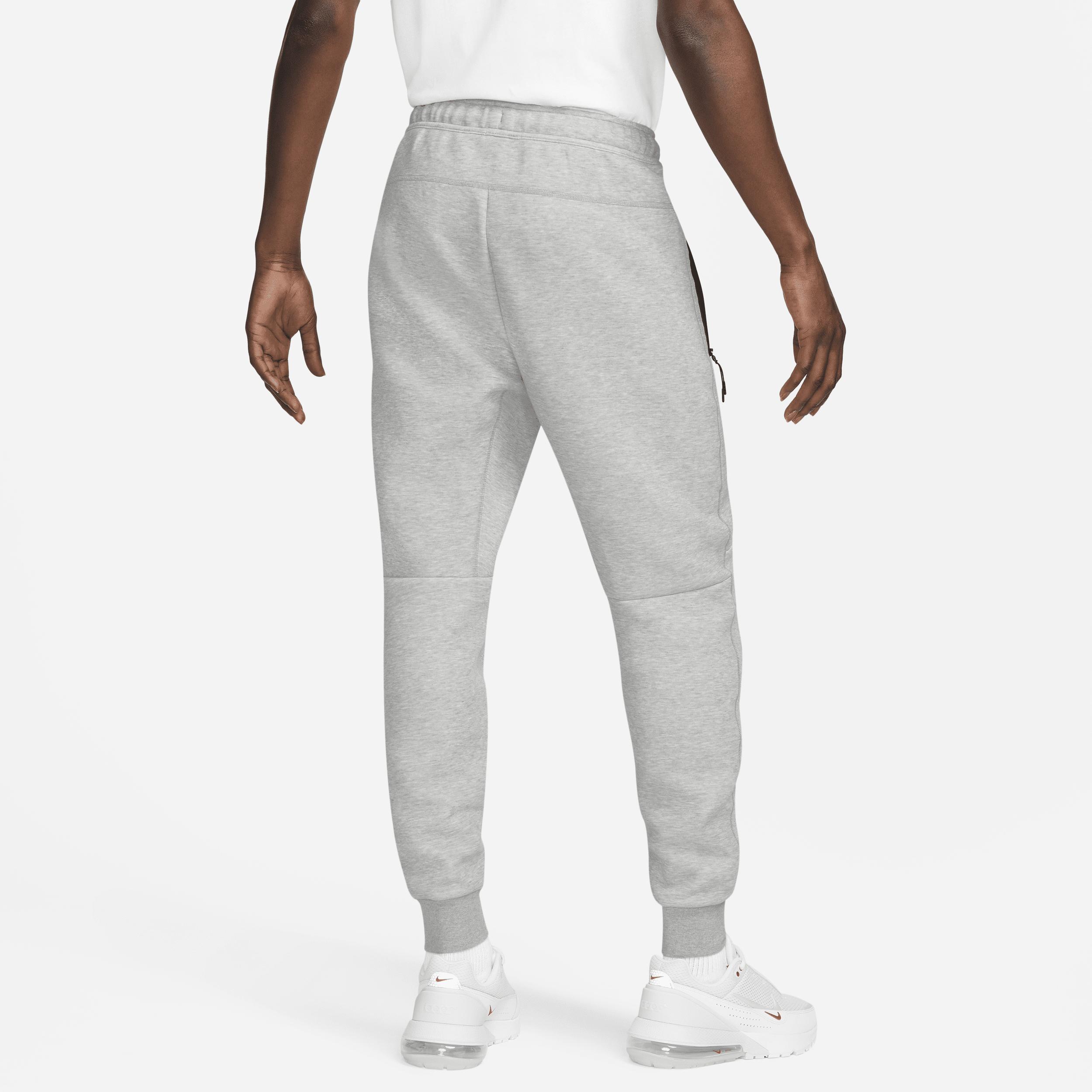 Nike Tech Fleece Joggers Product Image