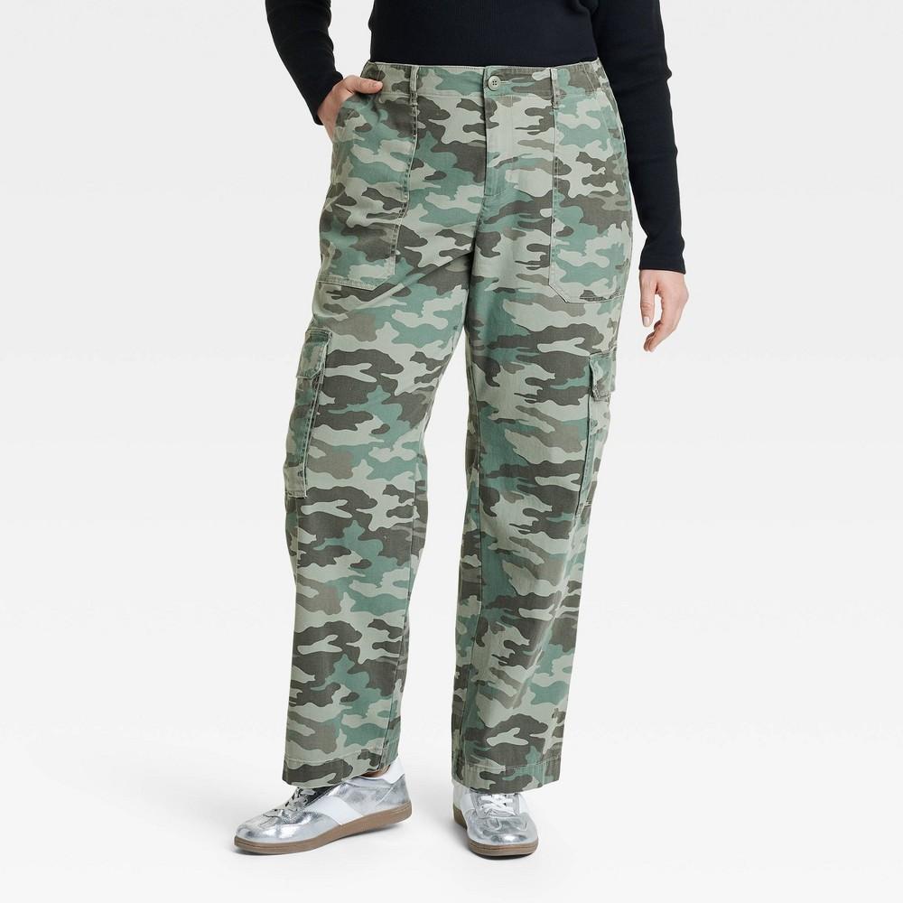 Womens Mid-Rise Utility Cargo Pants - Universal Thread Camo 18 Product Image