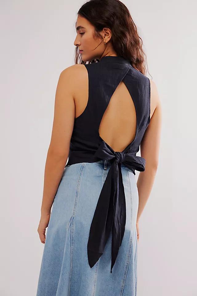 Back It Up Vest Product Image