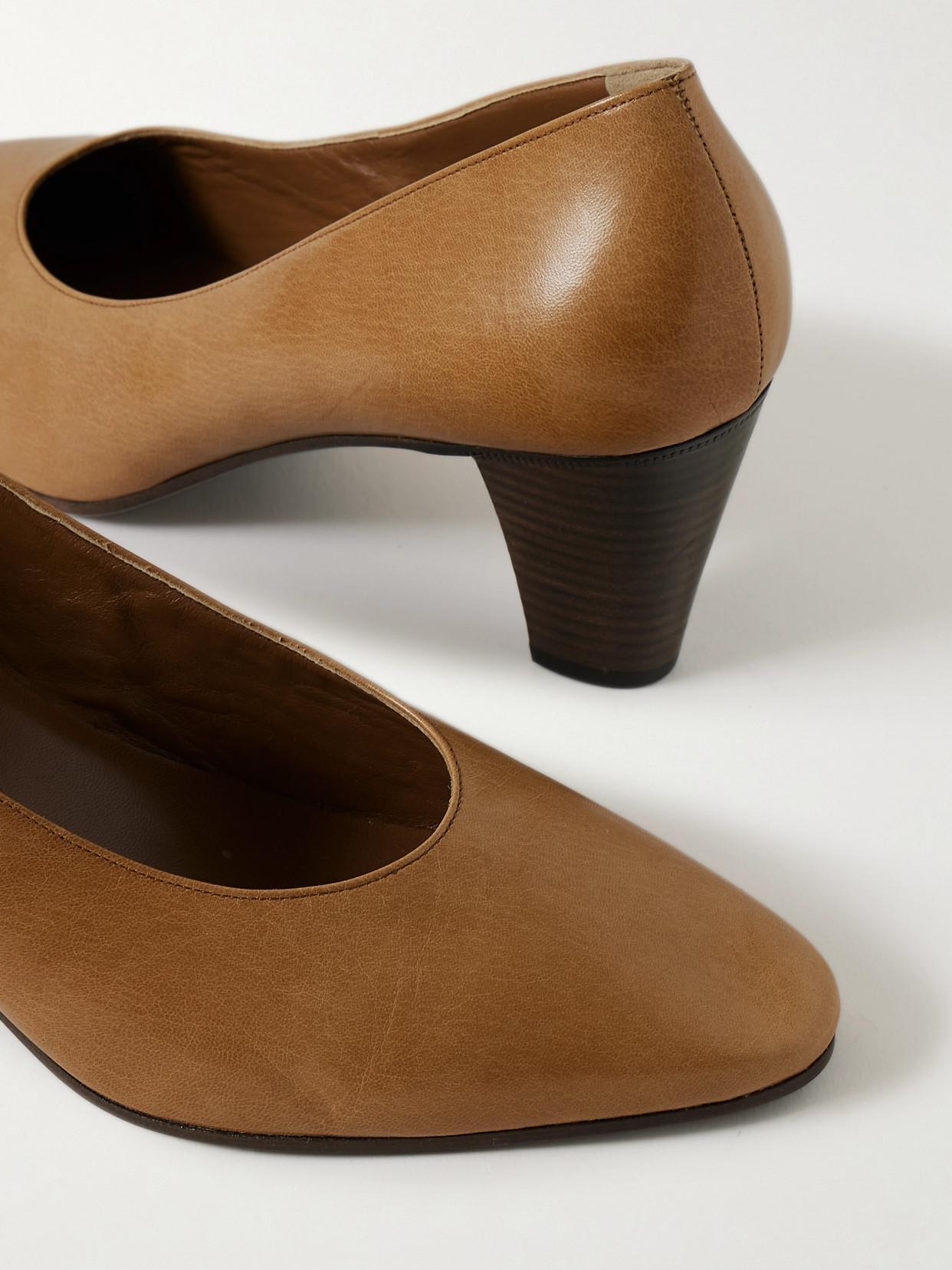 THE ROW Charlotte Leather Pumps In Tan Product Image