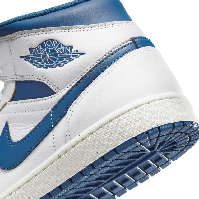 Men's Air Jordan 1 Mid SE Shoes Product Image