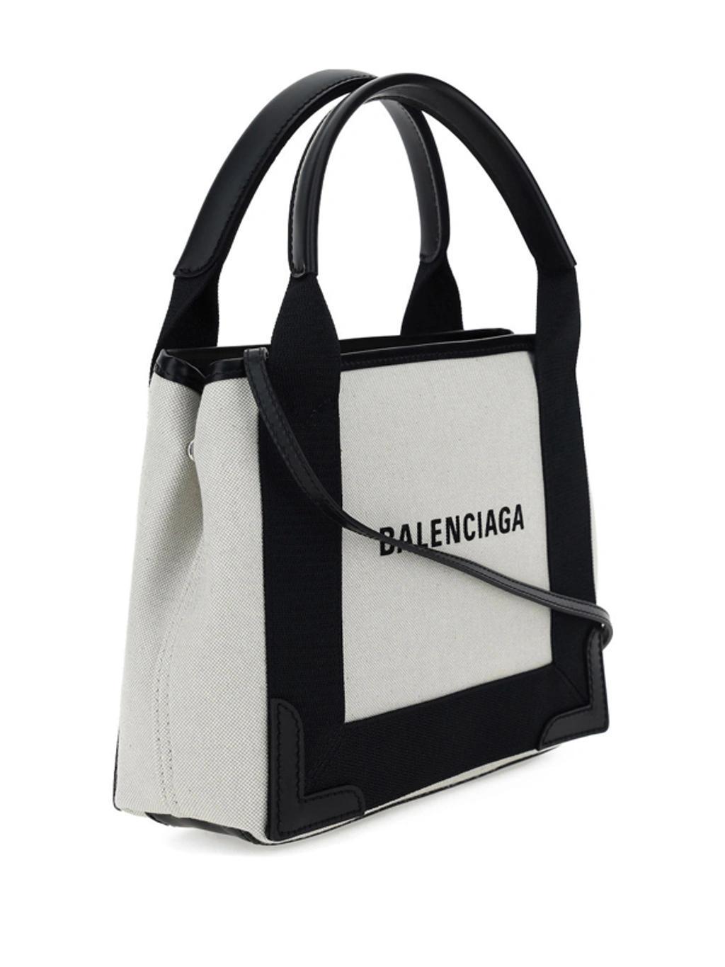 Handbag In White Product Image