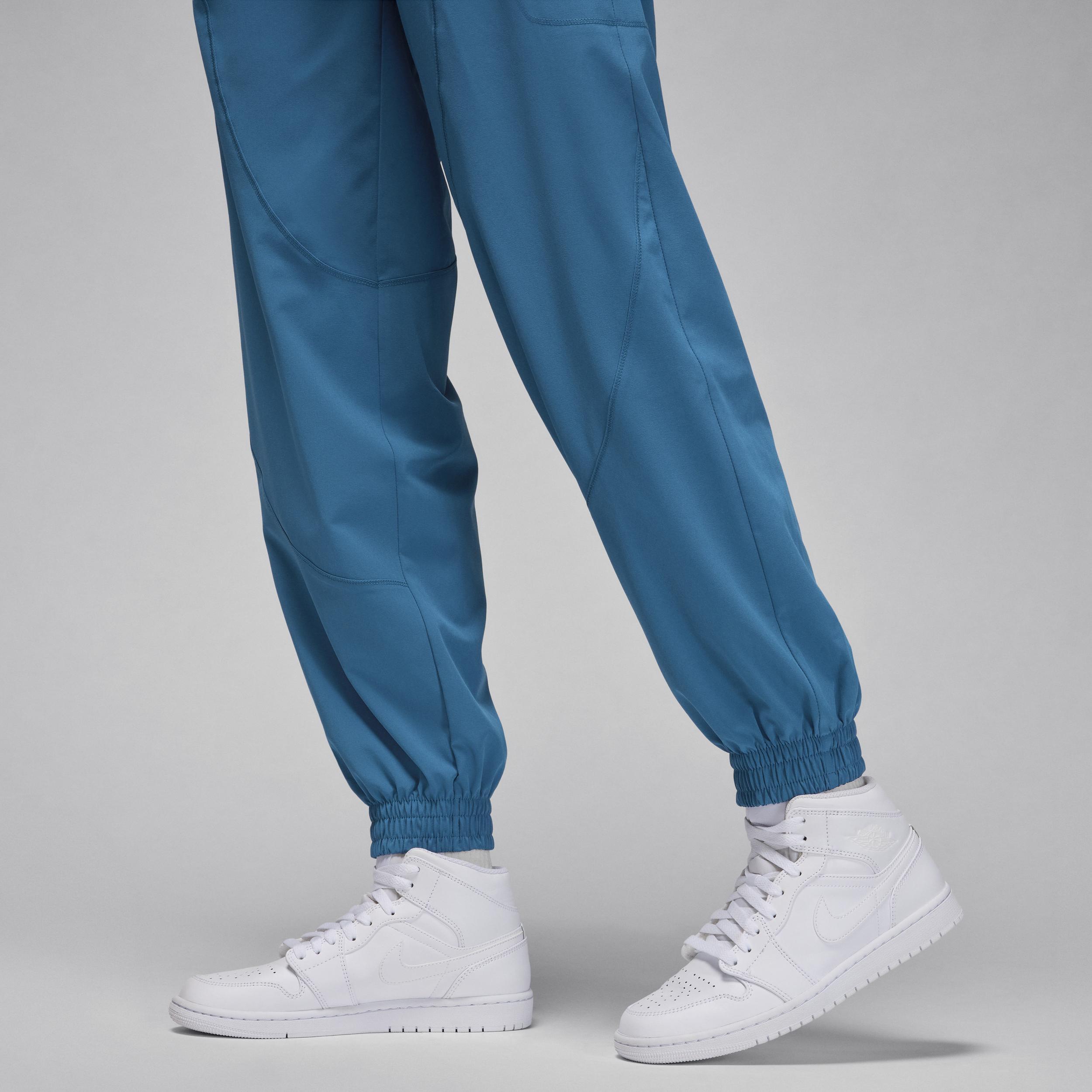 Women's Jordan Sport Tunnel Pants Product Image