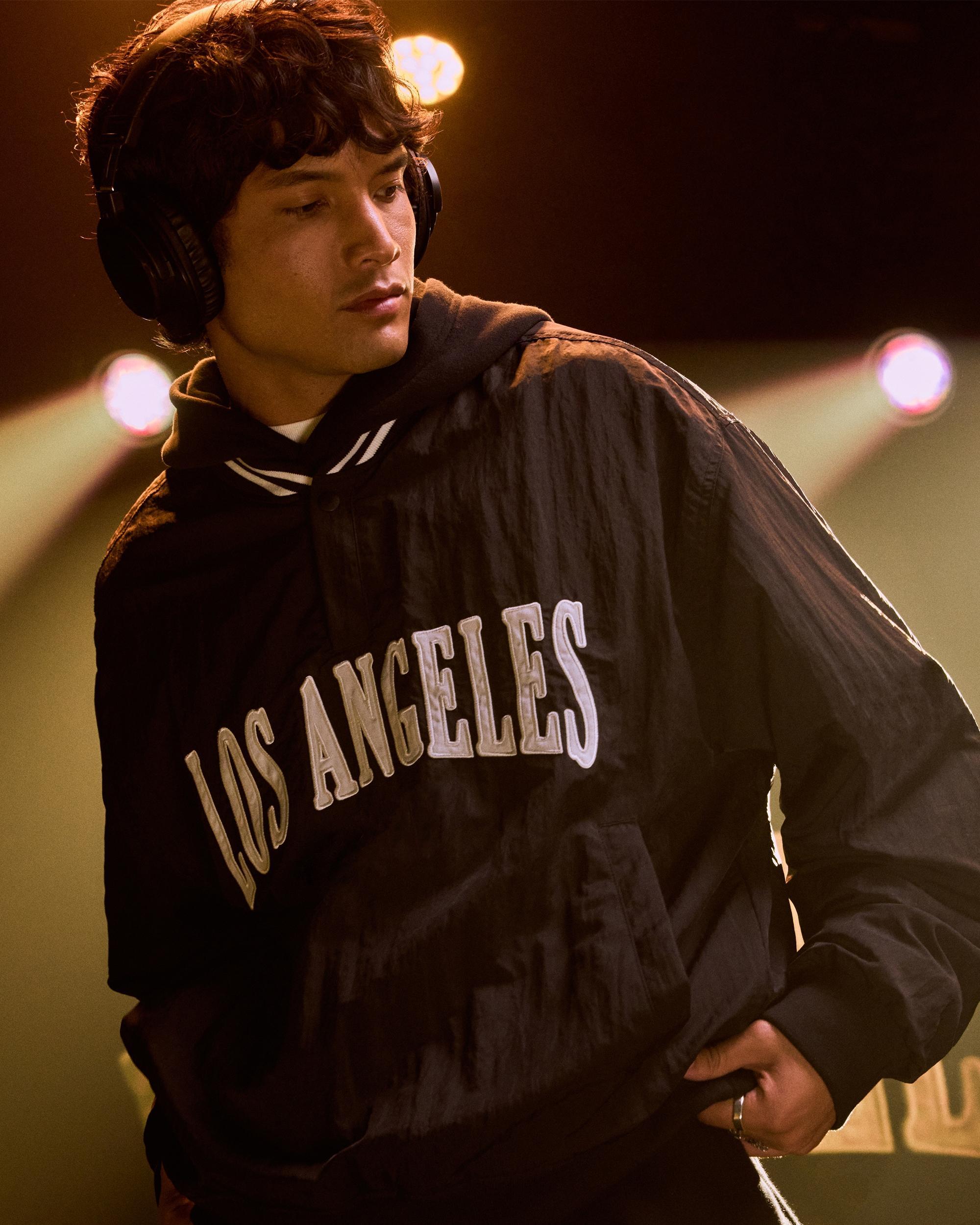 Los Angeles Graphic Popover Jacket Product Image